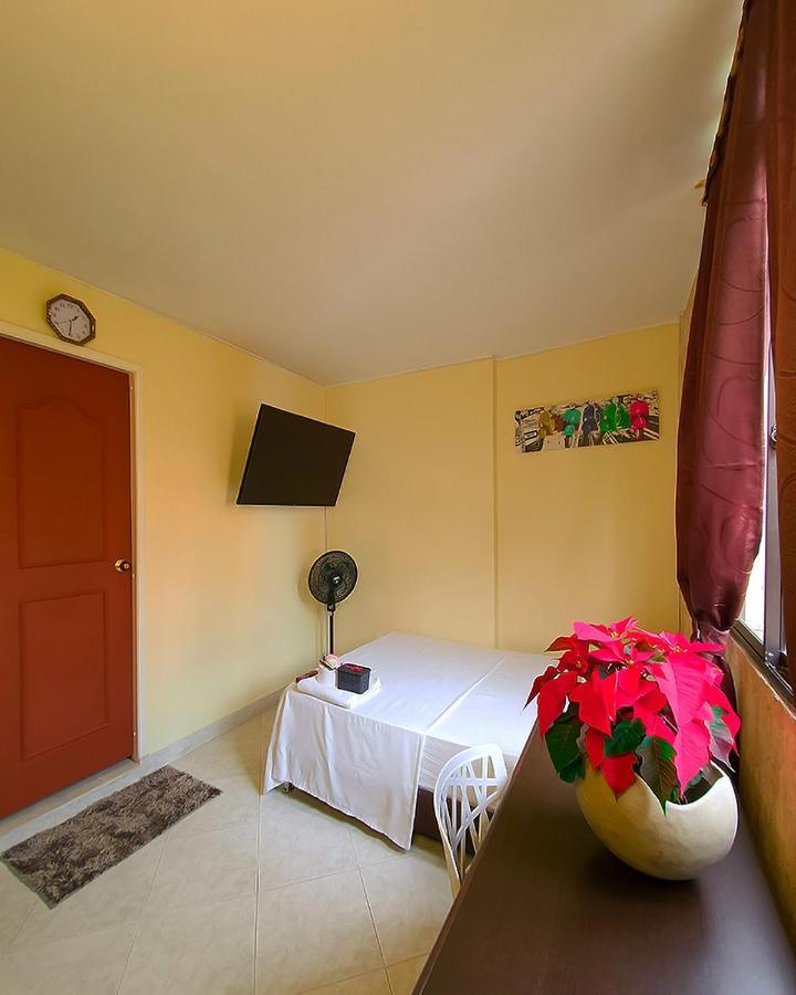בוקארמנגה Hostal Gabo מראה חיצוני תמונה