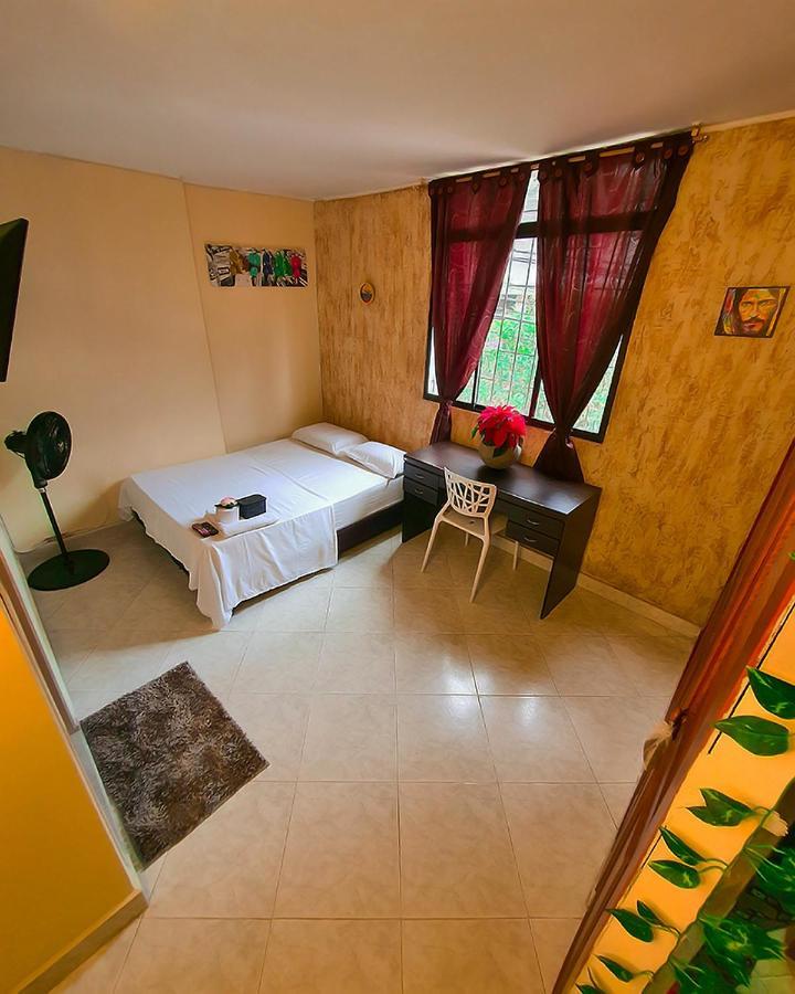 בוקארמנגה Hostal Gabo מראה חיצוני תמונה
