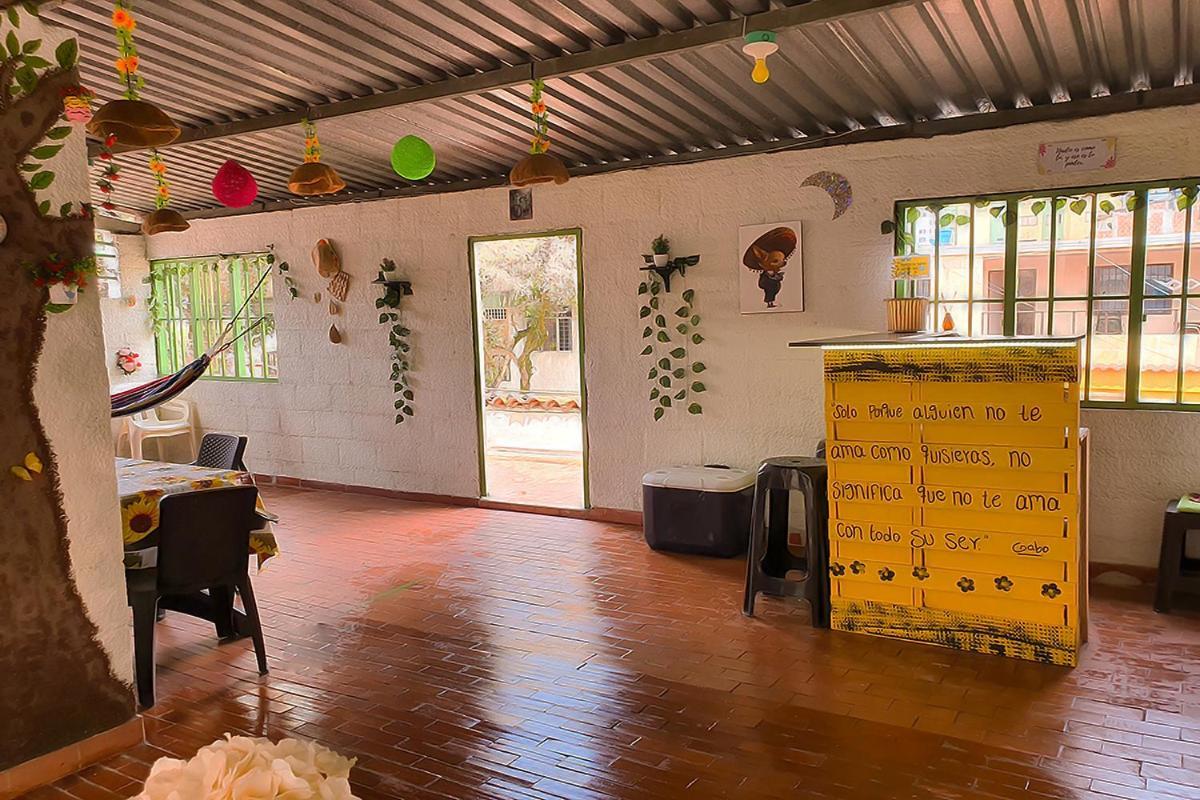 בוקארמנגה Hostal Gabo מראה חיצוני תמונה