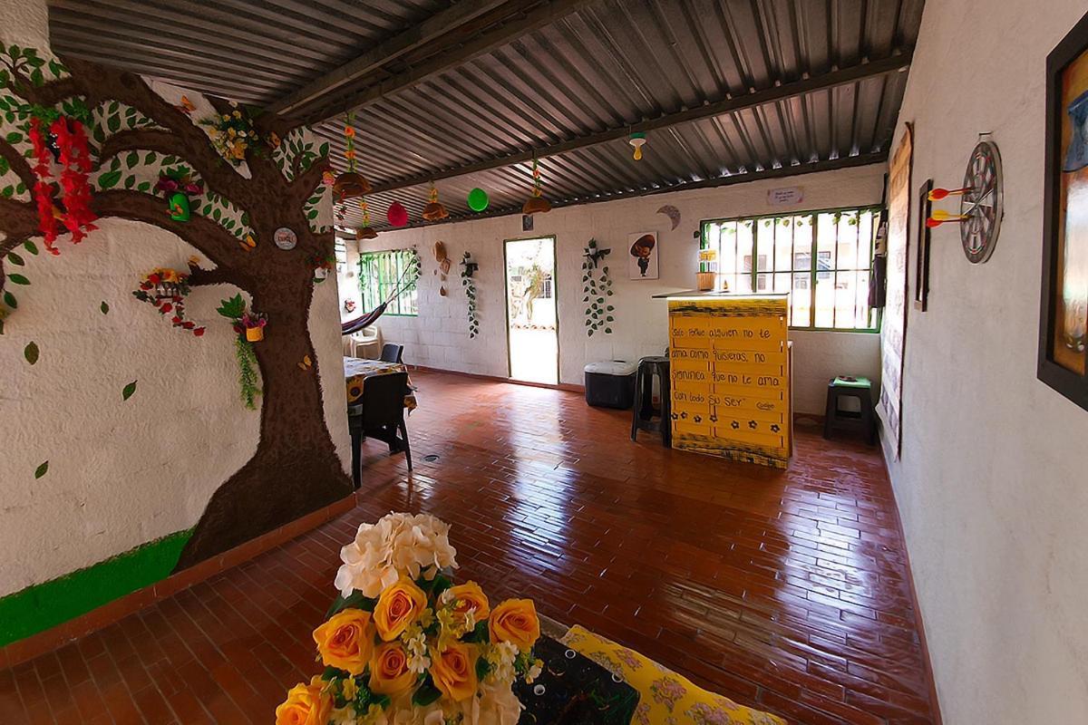 בוקארמנגה Hostal Gabo מראה חיצוני תמונה