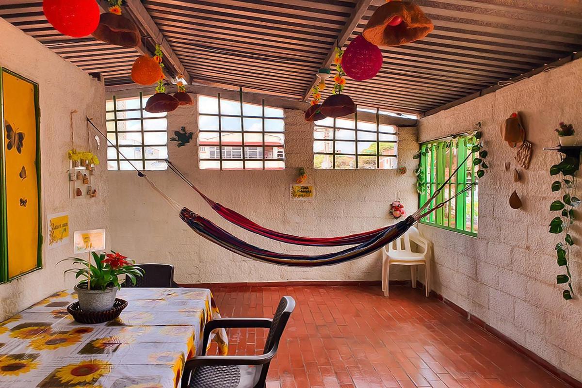בוקארמנגה Hostal Gabo מראה חיצוני תמונה